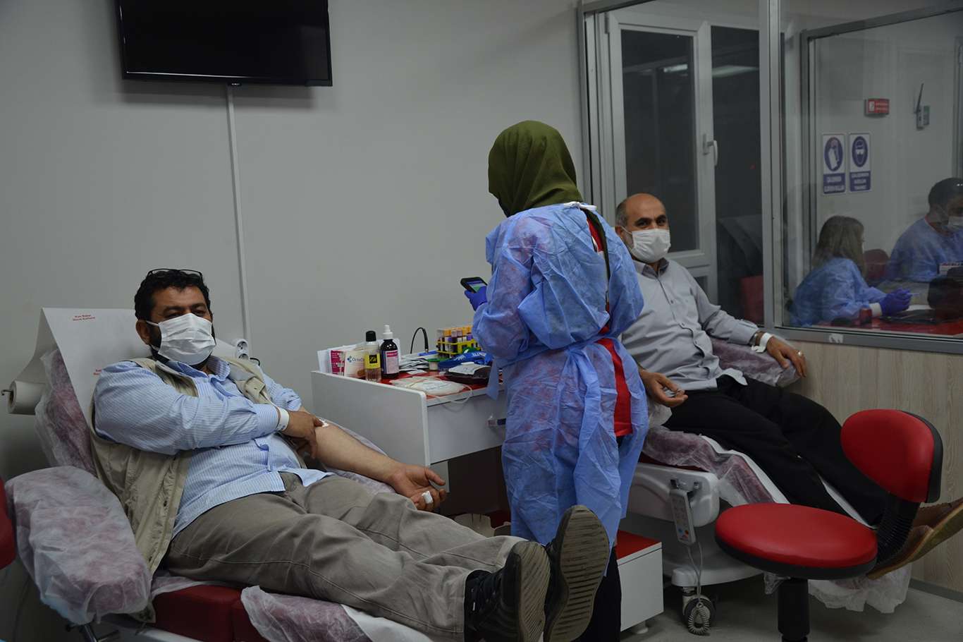 HÜDA PAR Diyarbakır İl Başkanlığından Kızılay'a kan bağışı